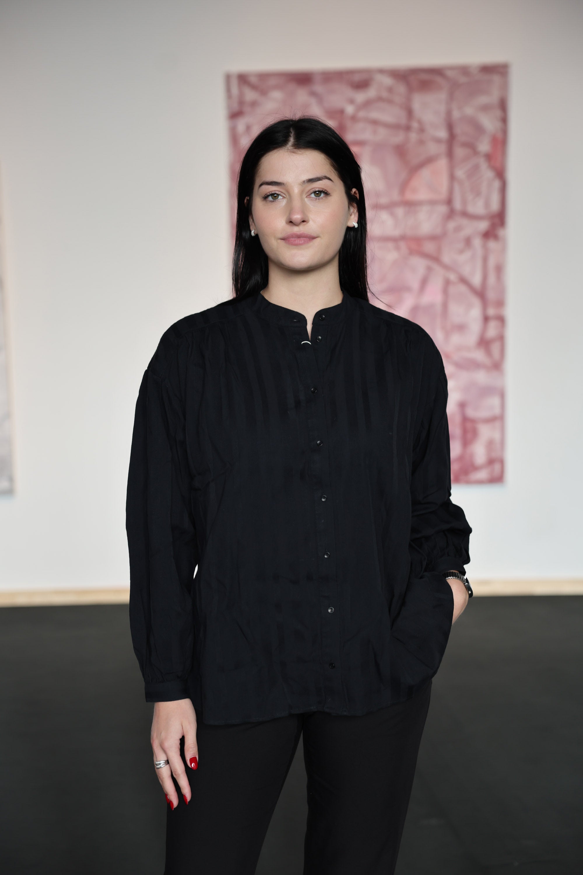 Brava Fabrics Bluse aus 100% Ecovero Viscose Gestreift in Schwarz fuer Frauen