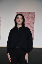 Brava Fabrics Bluse aus 100% Ecovero Viscose Gestreift in Schwarz fuer Frauen