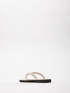 Earth_L_CORK_RUBB_Natural_Black_Hinten