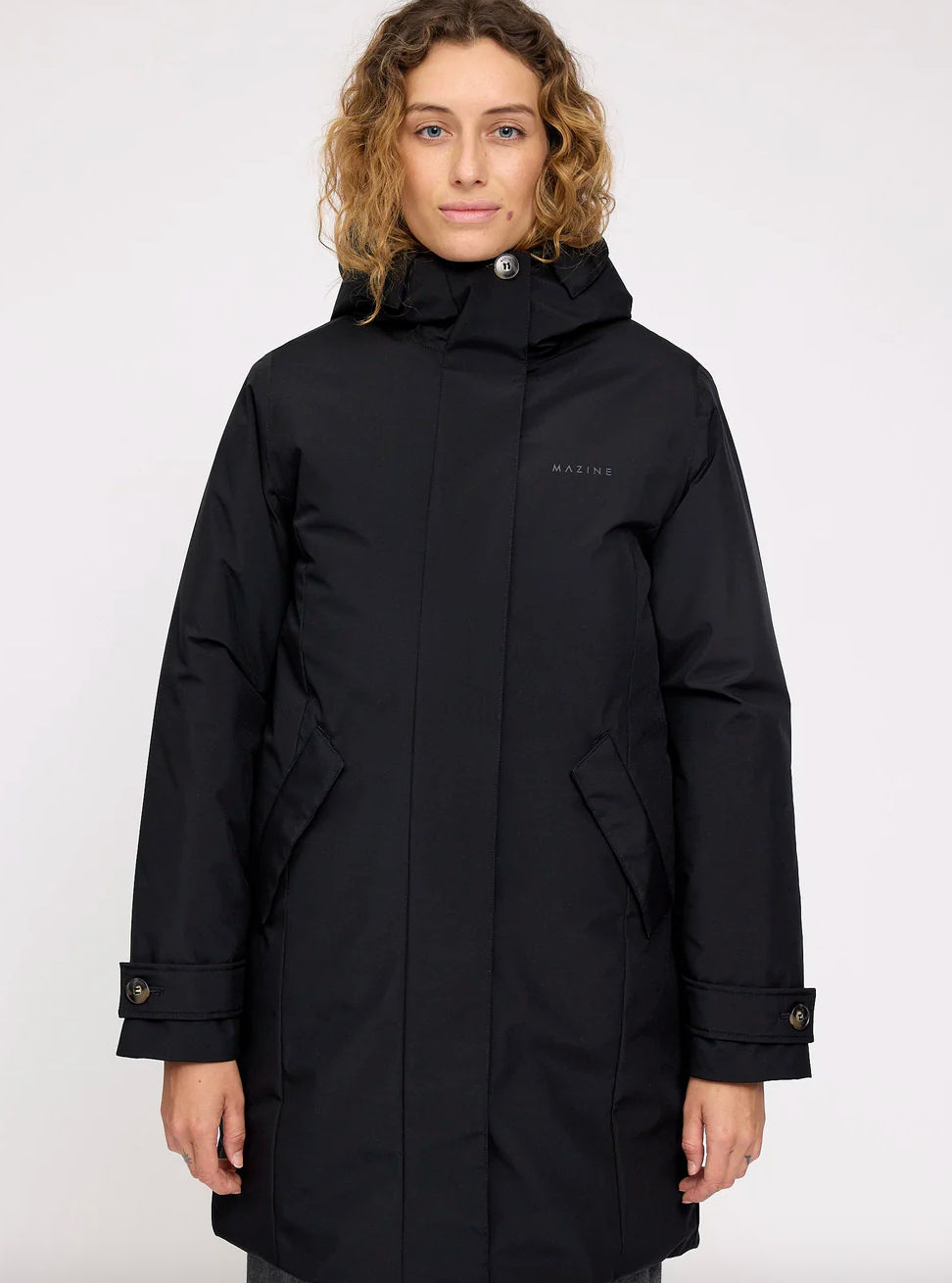 MAZINE Funktionale Gepolsterte Winterjacke aus recyceltem Polyester in Schwarz für Frauen