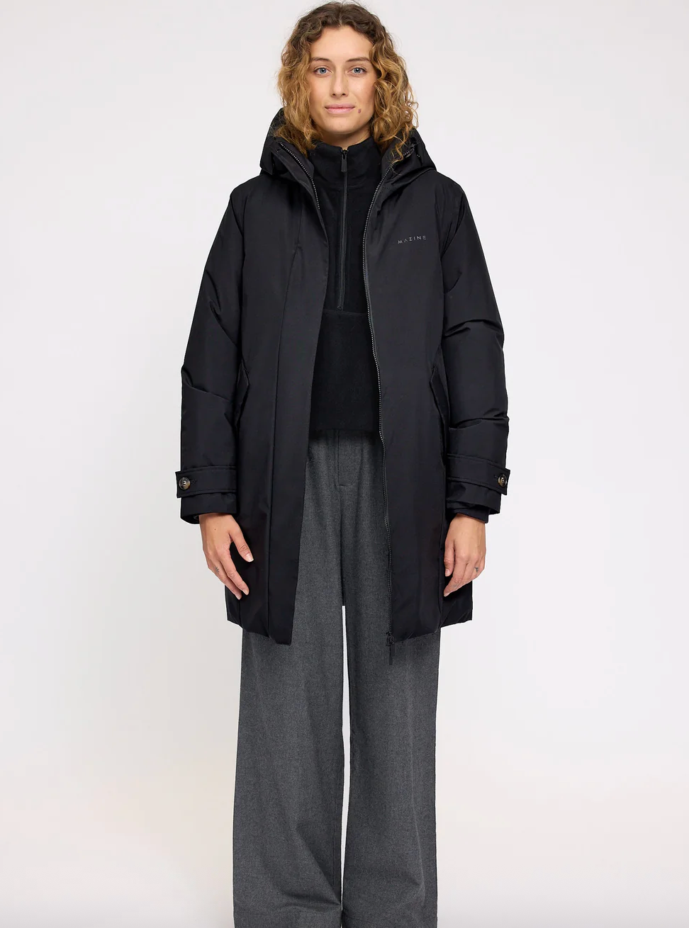 MAZINE Funktionale Gepolsterte Winterjacke aus recyceltem Polyester in Schwarz für Frauen