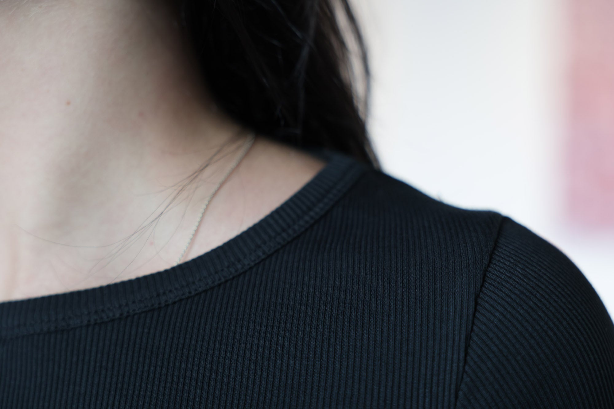 Melawear Ribbed T-Shirt JASLEEN aus Bio-Baumwolle in schwarz