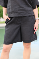 OOOHnice!_Nayo_Shorts_Leinen_Vorderseite