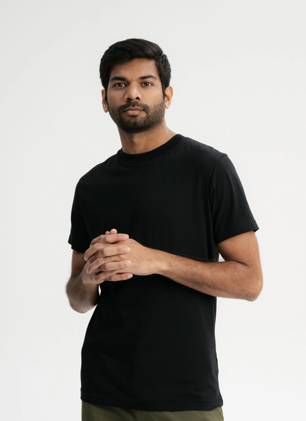 mela wear Avan T-Shirt in Schwarz aus Bio-Baumwolle für Herren