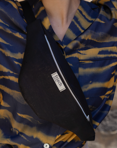 frisch Beutel - Bauchtasche "Nacht" Vegan Kork